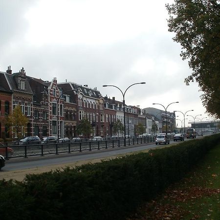 Op De Burg Bed & Breakfast Venlo Eksteriør bilde