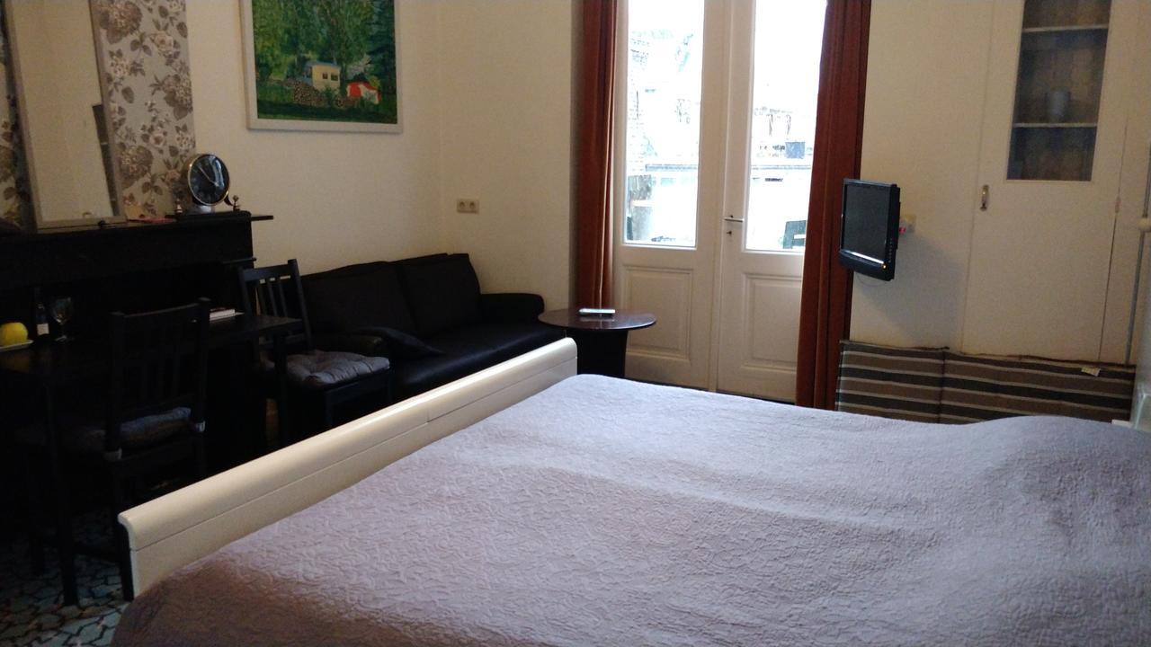 Op De Burg Bed & Breakfast Venlo Eksteriør bilde