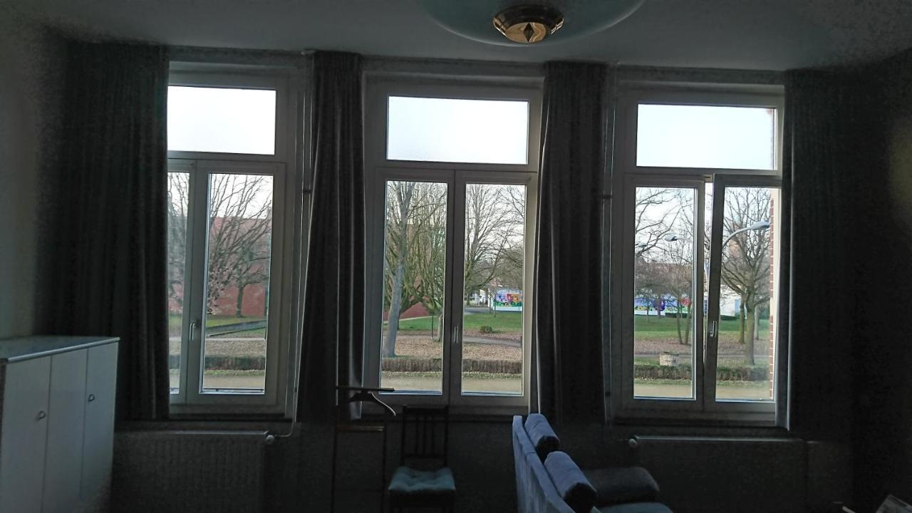 Op De Burg Bed & Breakfast Venlo Eksteriør bilde